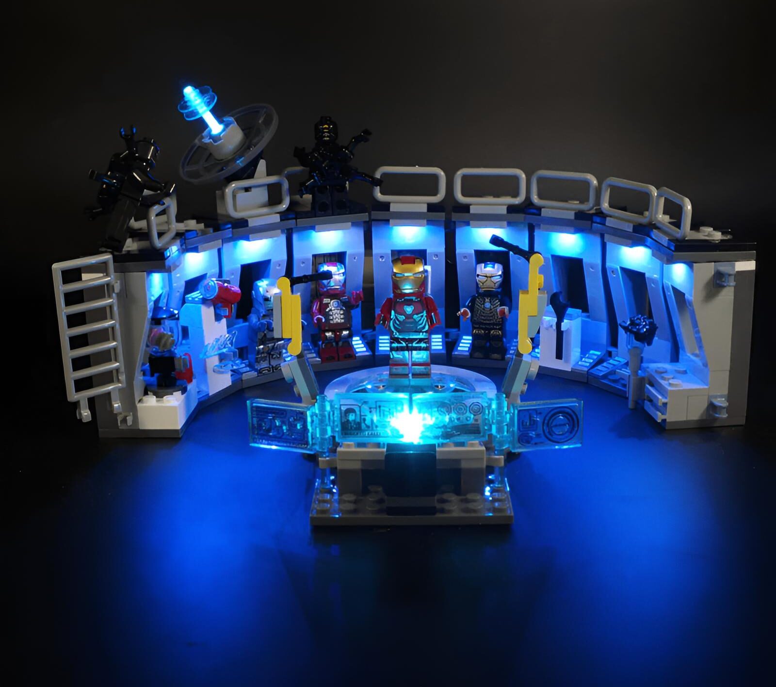 iron_man_hall_of_armor_lego_light_kit_2